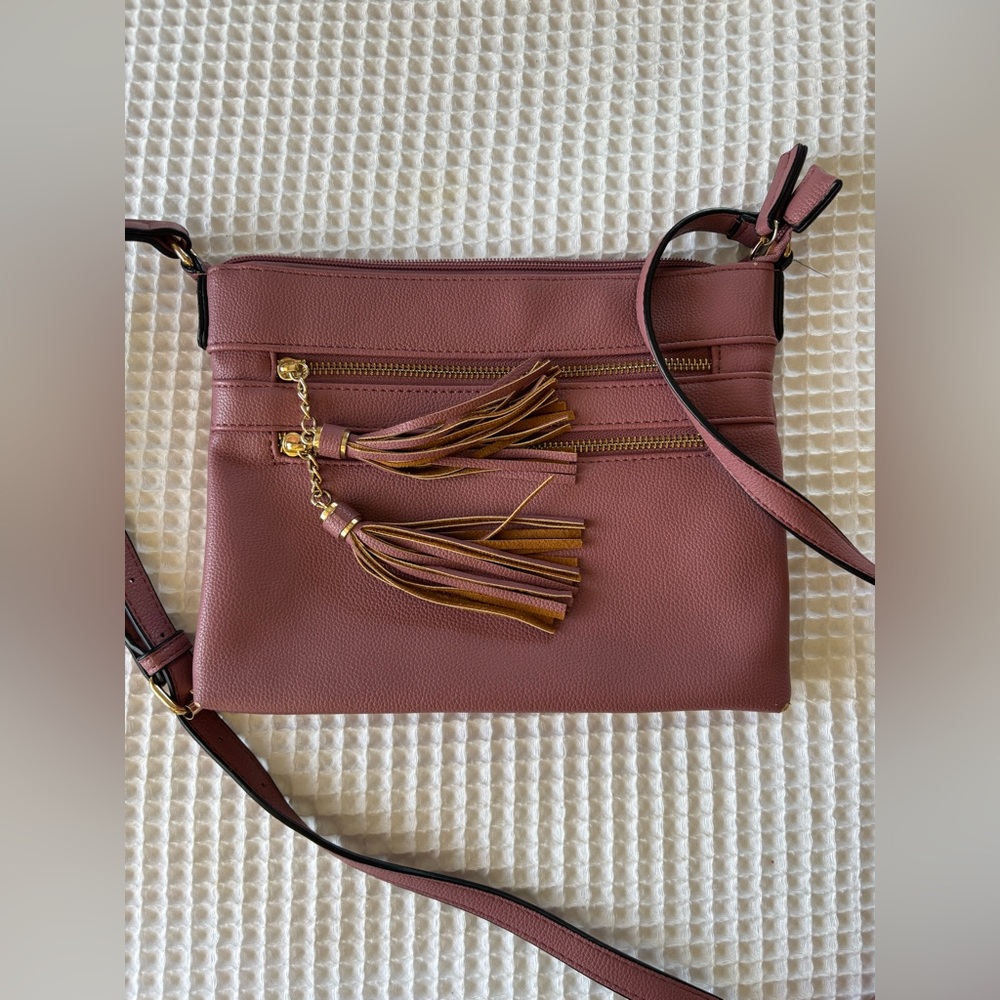 Bretano Mauve Crossbody Medium Sized Bag